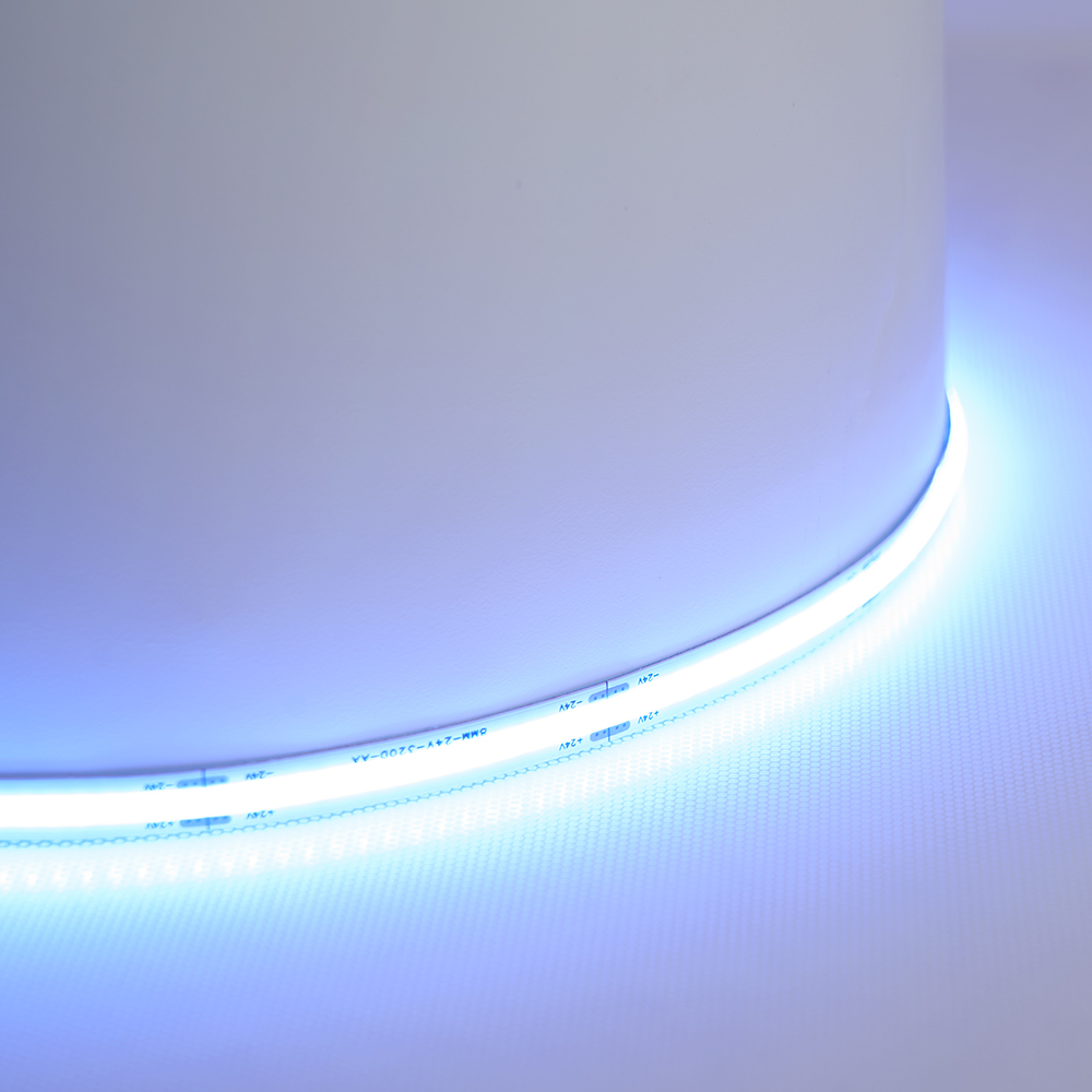 Светодиодная LED лента Feron LS530 320SMD(2110) 8Вт/м 24V 5000*8*1.8мм IP20, синий